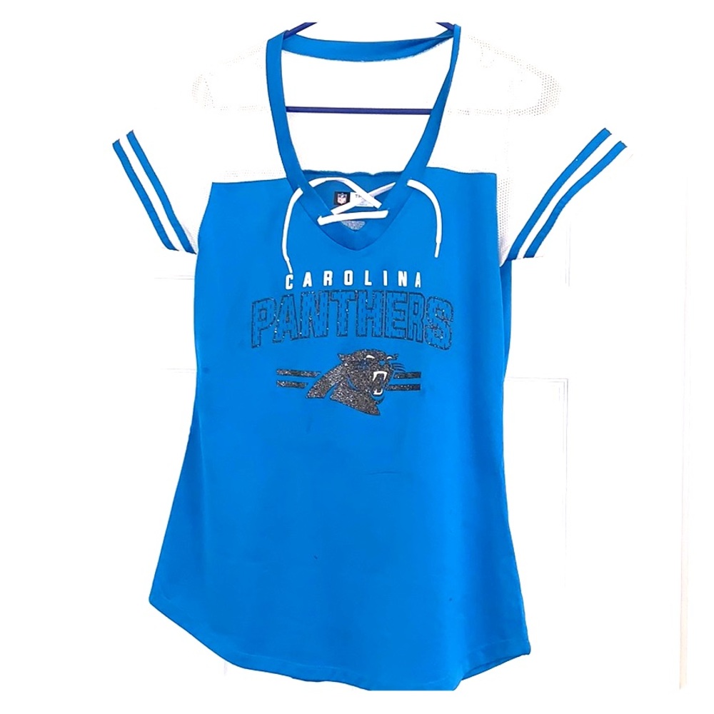 NFL Carolina Panthers Women’s v-neck shirt
